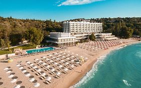 Хотел Палас, Слънчев Ден